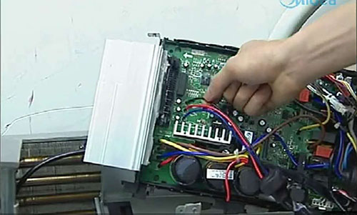 临高美的空调电话是多少